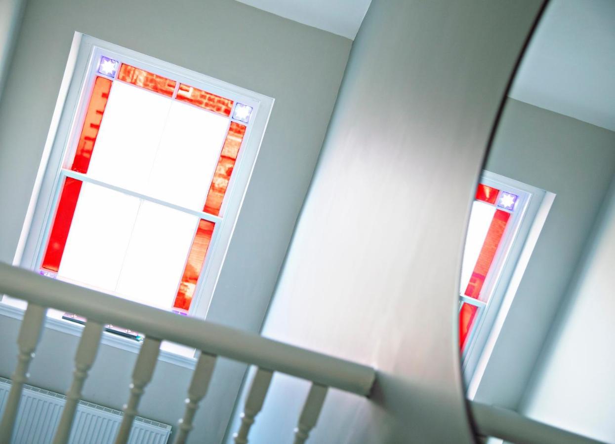 The Loft Apartment, 8 Granville Road Харрогейт Экстерьер фото